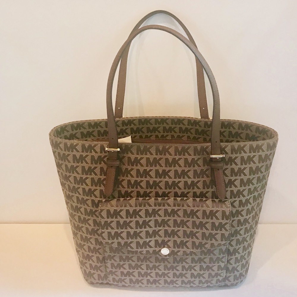 NWT Michael Kors Lg BG/EB/LUGG Jacquard Brown Tote - Picture 2 of 8